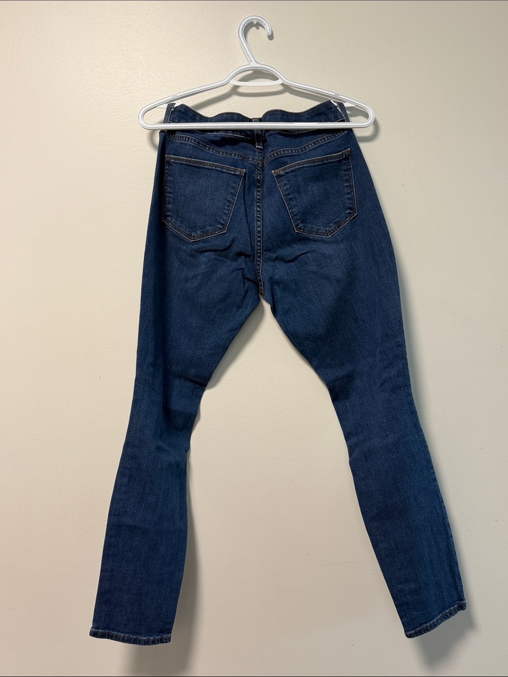GAP Skinny Jeans in Medium Blue with Distressed Knees - Picture 6 of 6